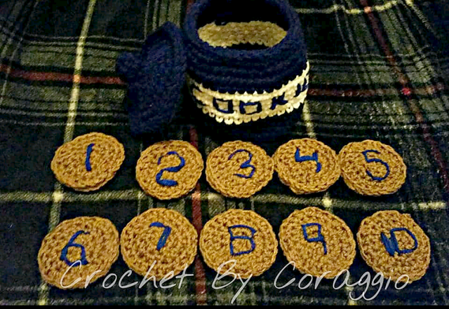 Crochet cookie counting jar with numbered cookies by Crochet by Coraggio
